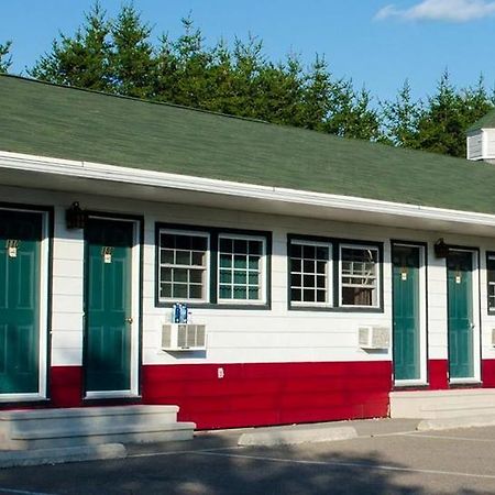 פרדריקטון Norfolk Motel מראה חיצוני תמונה