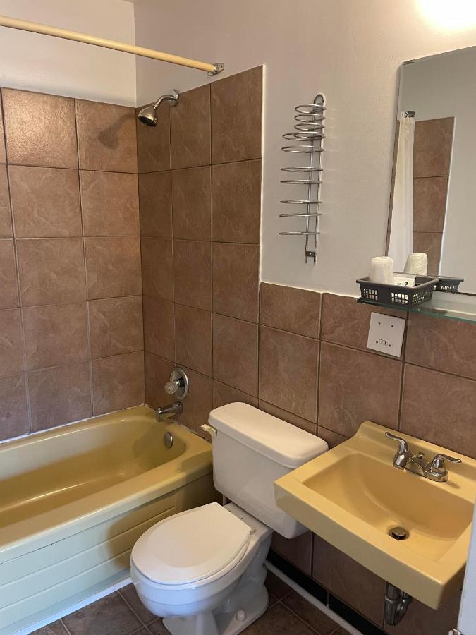 פרדריקטון Norfolk Motel מראה חיצוני תמונה