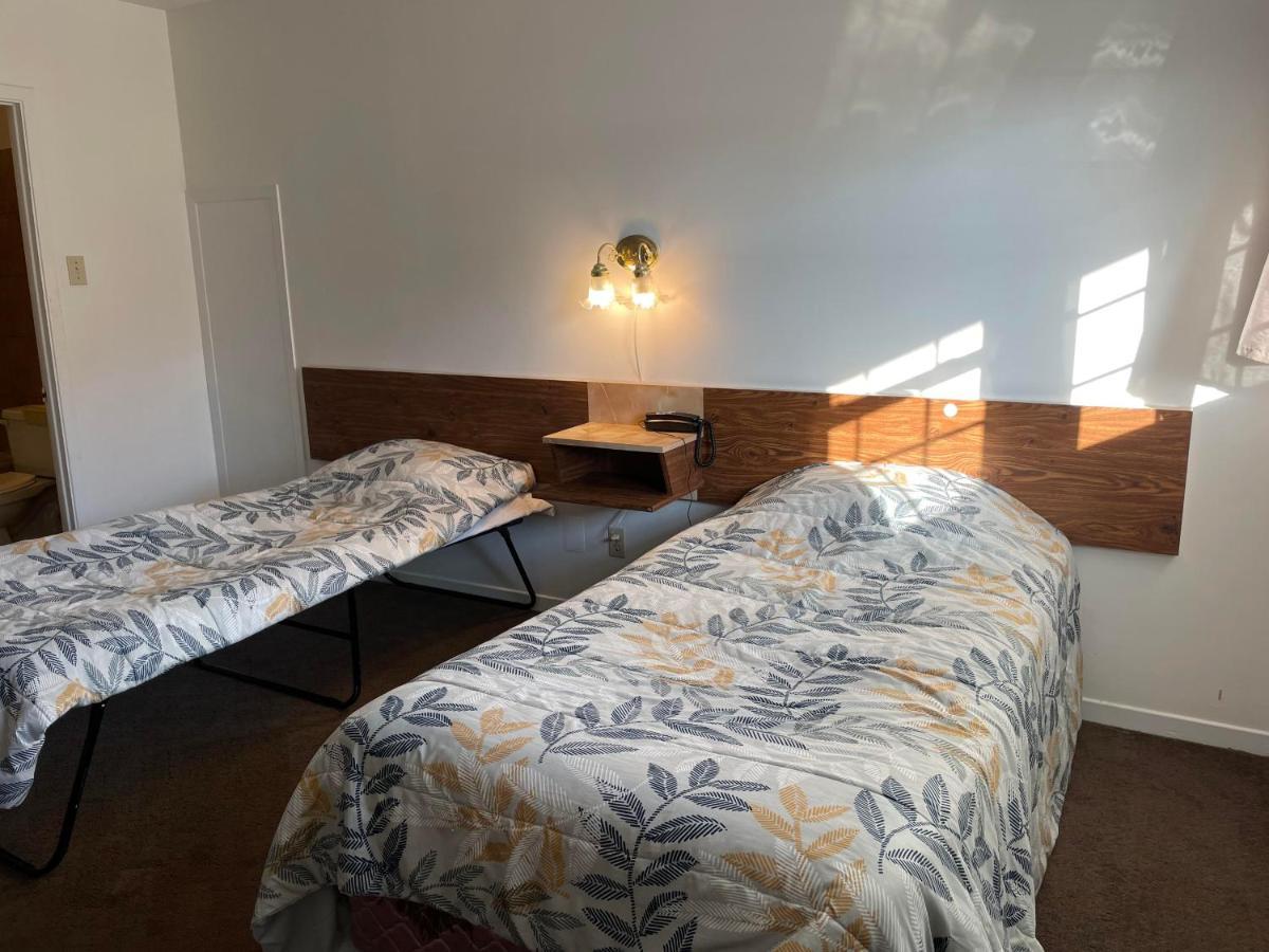 פרדריקטון Norfolk Motel מראה חיצוני תמונה
