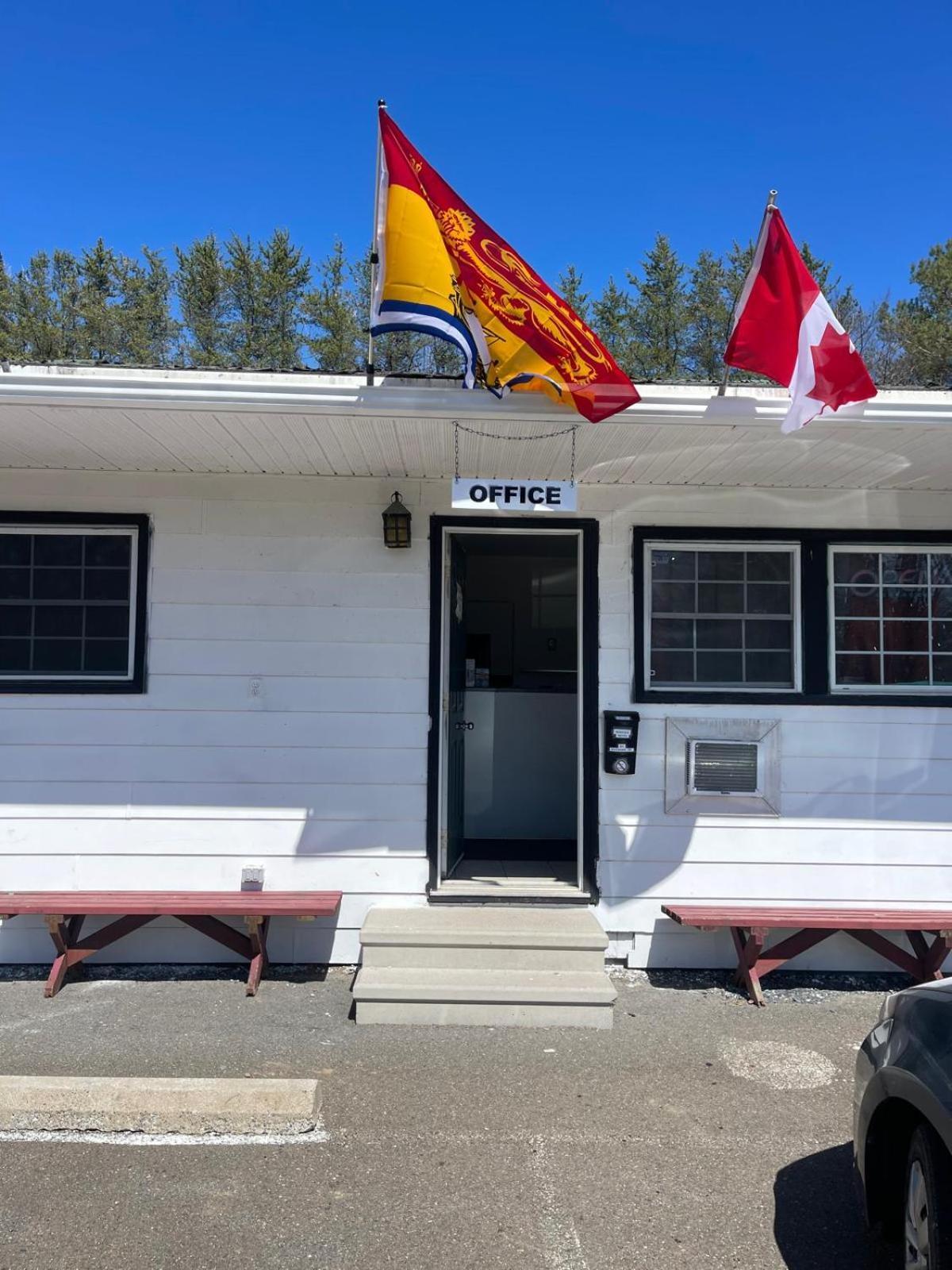 פרדריקטון Norfolk Motel מראה חיצוני תמונה